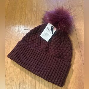 Lululemon Bubble Knit Pom Beanie